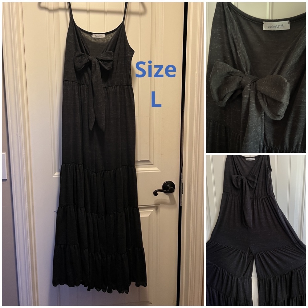 Size L women’s romper. Spaghetti straps, jersey fabric, wide leg, comfortable.